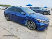 ✅ 2023 Kia Forte LX • VIN: 3KPF24AD0PE599867 • Lot: 70374005. Wystawiony na Copart z przebiegiem 40 339 mil. Bezpłatny archiwum sprzedaży aukcyjnych z USA i szczegółowy raport historii pojazdu na DreamBid. Zdjęcie 4.