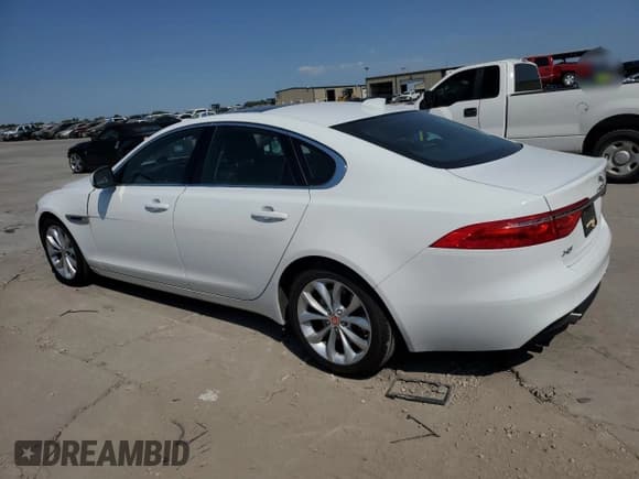 ✅ 2019 Jaguar XF 25t Premium • VIN: SAJBD4FX4KCY79434 • Lot: 74850564. Listed on Copart with 32,337 mi. Free auction sales archive from the USA and detailed vehicle history report at DreamBid. Image 2.