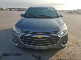 ✅ 2021 Chevrolet Traverse LT Cloth • VIN: 1GNERGKW8MJ125406 • Lot: 72141134. Wystawiony na Copart z przebiegiem Nie podano. Bezpłatny archiwum sprzedaży aukcyjnych z USA i szczegółowy raport historii pojazdu na DreamBid. Zdjęcie 5.