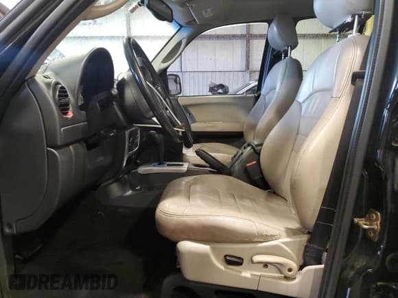 ✅ 2004 Jeep Liberty Limited • VIN: 1J4GK58K24W325483 • Lot: 62526335. Listed on Copart with 130,862 mi. Free auction sales archive from the USA and detailed vehicle history report at DreamBid. Image 7.