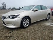 ✅ 2013 Lexus ES 300h • VIN: JTHBW1GG4D2015206 • Lot: 92947965. Wystawiony na Copart z przebiegiem 166 696 mil. Bezpłatny archiwum sprzedaży aukcyjnych z USA i szczegółowy raport historii pojazdu na DreamBid. Zdjęcie 1.