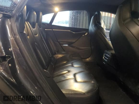 ✅ 2017 Tesla Model S 60 • VIN: 5YJSA1E14HF189729 • Lot: 93875955. Listed on Copart with 115,709 mi. Free auction sales archive from the USA and detailed vehicle history report at DreamBid. Image 10.