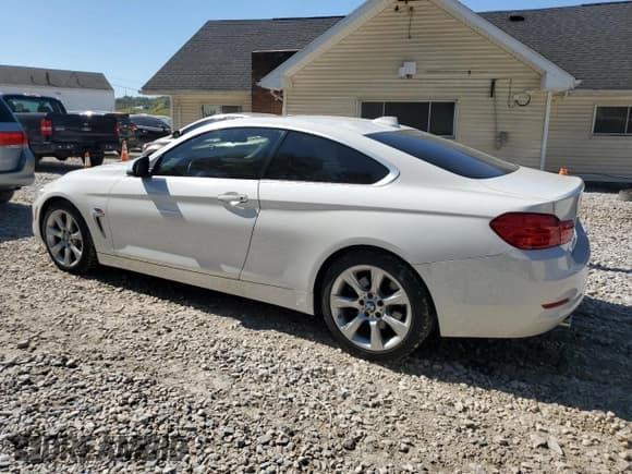 ✅ 2015 BMW 4 Series 435i • VIN: WBA3R1C53FK193092 • Lot: 71147665. Listed on Copart with 52,527 mi. Free auction sales archive from the USA and detailed vehicle history report at DreamBid. Image 2.