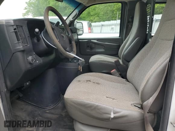 ✅ 2014 GMC Savana Cargo • VIN: 1GTW7FCA0E1211441 • Lot: 59172695. Listed on Copart with 233,279 mi. Free auction sales archive from the USA and detailed vehicle history report at DreamBid. Image 7.