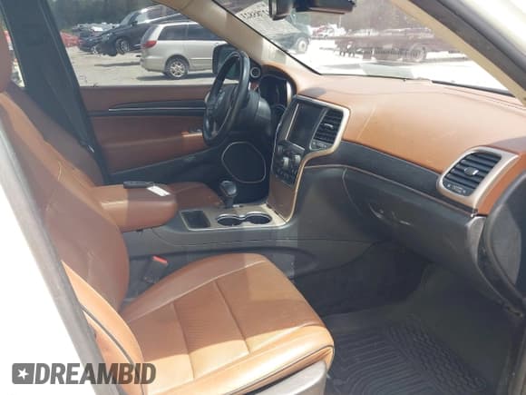 ✅ 2015 Jeep Grand Cherokee • VIN: 1C4RJEJM8FC674648 • Lot: 42785823. Listed on IAAI with 207,084 mi. Free auction sales archive from the USA and detailed vehicle history report at DreamBid. Image 5.