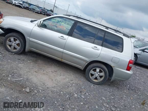 2007 Toyota Highlander с VIN JTEGD21A670168804, выставлен на аукционе IAAI как лот 42551237 с пробегом 264 361 миль миль и . История ставок и продаж доступна на DreamBid. Изображение 3.