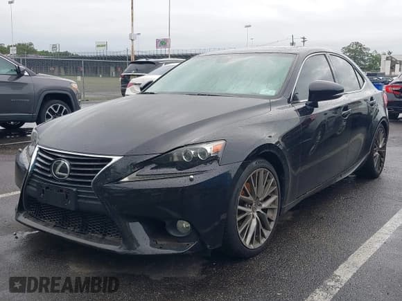 ✅ 2014 Lexus IS 250 • VIN: JTHCF1D26E5011784 • Лот: 42760783. Опубликован ранее на IAAI с пробегом 138 199 миль. Бесплатный доступ к архиву аукционных продаж из США и подробный отчёт об истории автомобиля на DreamBid. Изображение 2.