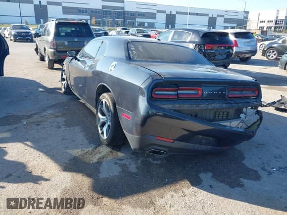 ✅ 2016 Dodge Challenger SXT • VIN: 2C3CDZAG7GH221316 • Lot: 43645646. Listed on IAAI with 139,340 mi. Free auction sales archive from the USA and detailed vehicle history report at DreamBid. Image 3.