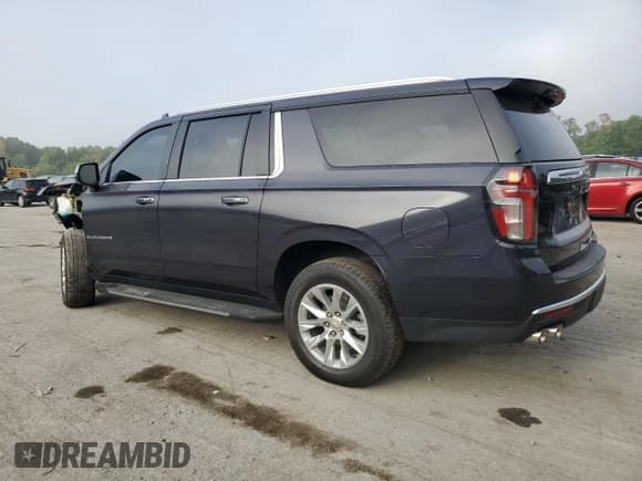 ✅ 2023 Chevrolet Suburban Premier • VIN: 1GNSKFKD8PR162283 • Lot: 69088264. Wystawiony na Copart z przebiegiem 15 544 mil. Bezpłatny archiwum sprzedaży aukcyjnych z USA i szczegółowy raport historii pojazdu na DreamBid. Zdjęcie 2.