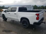 ✅ 2021 Chevrolet Silverado 1500 LT Trail Boss • VIN: 3GCPYFED9MG295722 • Lot: 70243144. Wystawiony na Copart z przebiegiem 76 753 mil. Bezpłatny archiwum sprzedaży aukcyjnych z USA i szczegółowy raport historii pojazdu na DreamBid. Zdjęcie 2.