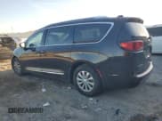 ✅ 2018 Chrysler Pacifica Touring L • VIN: 2C4RC1BG2JR142100 • Лот: 82684065. Опубликован ранее на Copart с пробегом 200 828 миль. Бесплатный доступ к архиву аукционных продаж из США и подробный отчёт об истории автомобиля на DreamBid. Изображение 2.
