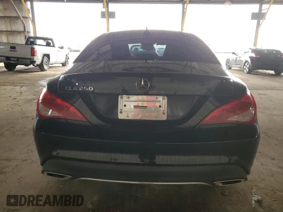 ✅ 2018 Mercedes-Benz CLA 250 • VIN: WDDSJ4EB3JN626725 • Lot: 48935525. Wystawiony na Copart z przebiegiem 70 442 mil. Bezpłatny archiwum sprzedaży aukcyjnych z USA i szczegółowy raport historii pojazdu na DreamBid. Zdjęcie 6.