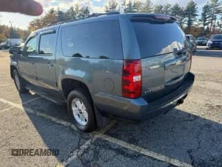 ✅ 2009 Chevrolet Suburban 2LT • VIN: 1GNFK26399R280776 • Lot: 90111235. Wystawiony na Copart z przebiegiem 169 795 mil. Bezpłatny archiwum sprzedaży aukcyjnych z USA i szczegółowy raport historii pojazdu na DreamBid. Zdjęcie 3.