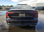 ✅ 2024 Volvo S60 Plus Black Edition • VIN: 7JRL12TH1RG280198 • Лот: 80483664. Опубликован ранее на Copart с пробегом Не указан. Бесплатный доступ к архиву аукционных продаж из США и подробный отчёт об истории автомобиля на DreamBid. Изображение 6.