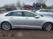 ✅ 2013 Lincoln MKZ • VIN: 3LN6L2GK0DR823324 • Lot: 41954237. Listed on IAAI with 135,077 mi. Free auction sales archive from the USA and detailed vehicle history report at DreamBid. Image 13.