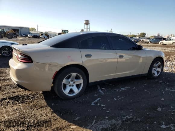 ✅ 2015 Dodge Charger Police • VIN: 2C3CDXAGXFH833464 • Лот: 82651245. Опубликован ранее на Copart с пробегом 142 102 миль. Бесплатный доступ к архиву аукционных продаж из США и подробный отчёт об истории автомобиля на DreamBid. Изображение 3.