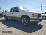 ✅ 1995 GMC Sierra 1500 • VIN: 2GTEC19K0S1502165 • Lot: 80825185. Wystawiony na Copart z przebiegiem 299 956 mil. Bezpłatny archiwum sprzedaży aukcyjnych z USA i szczegółowy raport historii pojazdu na DreamBid. Zdjęcie 4.
