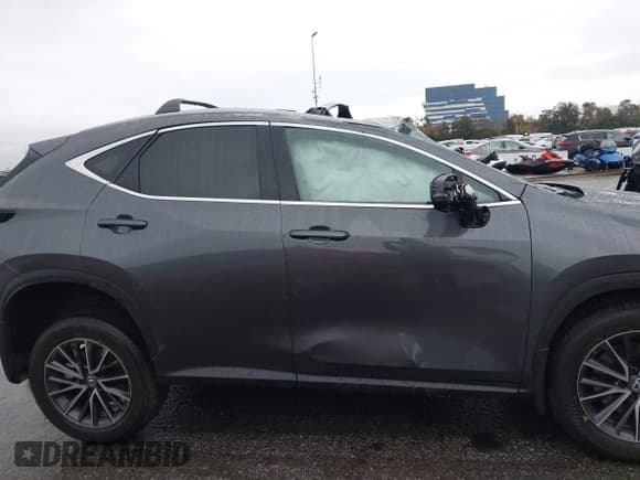 ✅ 2024 Lexus NX 350h • VIN: 2T2AKCEZ0RC018195 • Lot: 41568273. Wystawiony na IAAI z przebiegiem 24 612 mil. Bezpłatny archiwum sprzedaży aukcyjnych z USA i szczegółowy raport historii pojazdu na DreamBid. Zdjęcie 13.