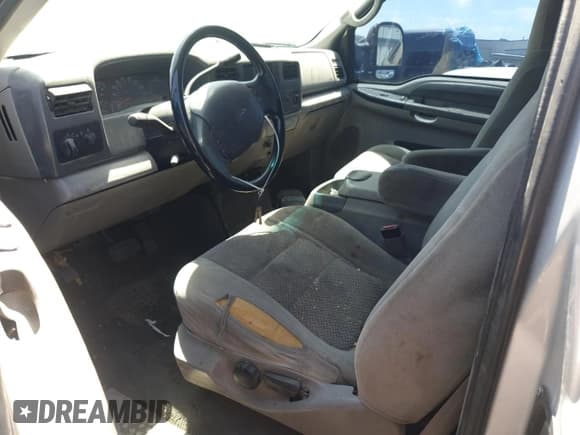 ✅ 2001 Ford F-250 XL • VIN: 1FTNX21S41EA08331 • Лот: 52244825. Опубликован ранее на Copart с пробегом 255 105 миль. Бесплатный доступ к архиву аукционных продаж из США и подробный отчёт об истории автомобиля на DreamBid. Изображение 7.