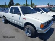 ✅ 1986 Nissan 720 • VIN: JN6ND06S6GW109456 • Lot: 42944828. Wystawiony na IAAI z przebiegiem 137 049 mil. Bezpłatny archiwum sprzedaży aukcyjnych z USA i szczegółowy raport historii pojazdu na DreamBid. Zdjęcie 1.
