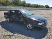 ✅ 1998 Volvo S70 • VIN: YV1LS5547W1475366 • Лот: 84732615. Опубликован ранее на Copart с пробегом 202 911 миль. Бесплатный доступ к архиву аукционных продаж из США и подробный отчёт об истории автомобиля на DreamBid. Изображение 4.