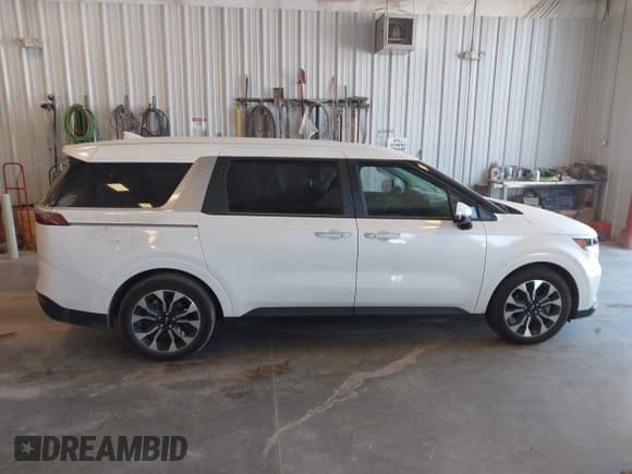 ✅ 2024 Kia Carnival EX • VIN: KNDNC5H30R6443316 • Лот: 43240494. Опубликован ранее на IAAI с пробегом 21 477 миль. Бесплатный доступ к архиву аукционных продаж из США и подробный отчёт об истории автомобиля на DreamBid. Изображение 13.