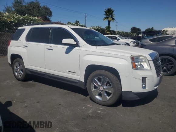 ✅ 2015 GMC Terrain SLE • VIN: 2GKFLWEK4F6178609 • Lot: 70368135. Listed on Copart with 145,629 mi. Free auction sales archive from the USA and detailed vehicle history report at DreamBid. Image 4.