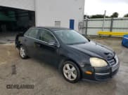 ✅ 2009 Volkswagen Jetta SE • VIN: 3VWRM71K29M024098 • Lot: 64579435. Listed on Copart with 161,936 mi. Free auction sales archive from the USA and detailed vehicle history report at DreamBid. Image 4.