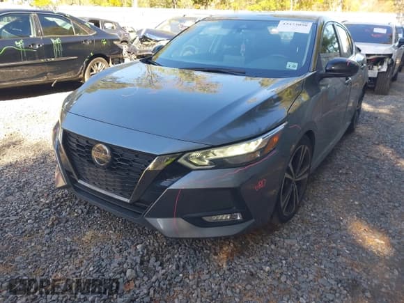 ✅ 2020 Nissan Sentra SR • VIN: 3N1AB8DV5LY285195 • Lot: 43473098. Listed on IAAI with 61,027 mi. Free auction sales archive from the USA and detailed vehicle history report at DreamBid. Image 2.
