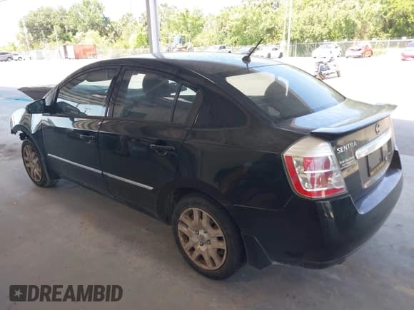✅ 2011 Nissan Sentra SR • VIN: 3N1AB6AP4BL645899 • Lot: 42314510. Wystawiony na IAAI z przebiegiem 235 507 mil. Bezpłatny archiwum sprzedaży aukcyjnych z USA i szczegółowy raport historii pojazdu na DreamBid. Zdjęcie 3.