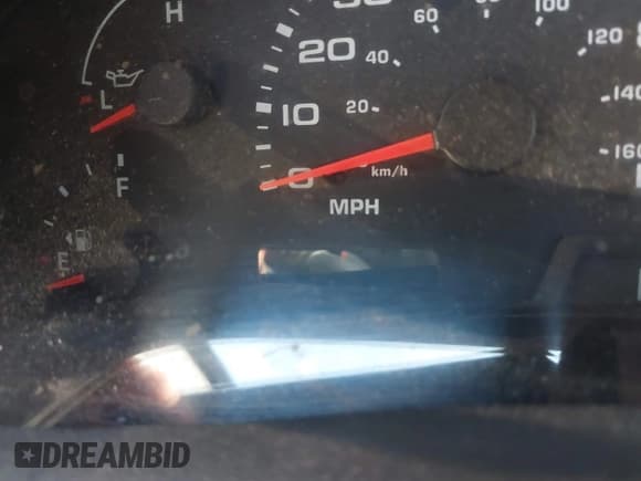 ✅ 2003 Ford F-250 XL • VIN: 1FTNW20L23EC60319 • Lot: 41523726. Wystawiony na IAAI z przebiegiem Nie podano. Bezpłatny archiwum sprzedaży aukcyjnych z USA i szczegółowy raport historii pojazdu na DreamBid. Zdjęcie 7.