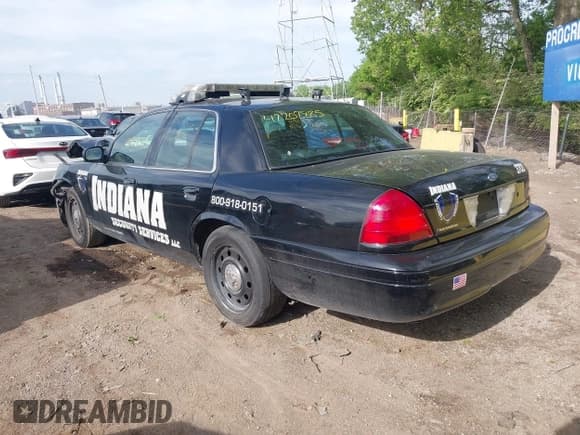 ✅ 2010 Ford Police Interceptor • VIN: 2FABP7BV8AX143700 • Lot: 42202885. Listed on IAAI with 100,000 mi. Free auction sales archive from the USA and detailed vehicle history report at DreamBid. Image 3.
