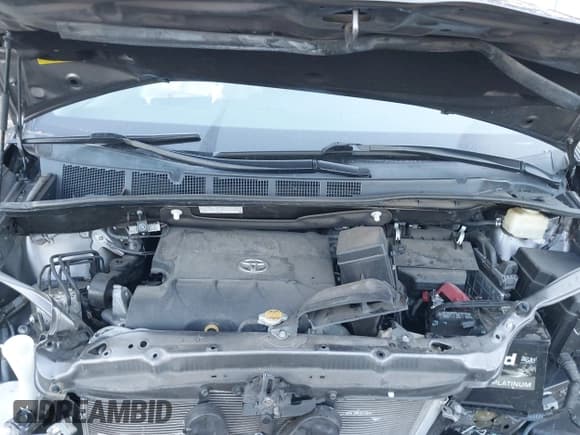 ✅ 2016 Toyota Sienna LE • VIN: 5TDKK3DC5GS712732 • Lot: 43641720. Listed on IAAI with 26,839 mi. Free auction sales archive from the USA and detailed vehicle history report at DreamBid. Image 10.