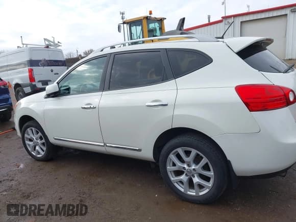 ✅ 2013 Nissan Rogue SV • VIN: JN8AS5MV7DW631465 • Lot: 43580690. Listed on IAAI with 160,569 mi. Free auction sales archive from the USA and detailed vehicle history report at DreamBid. Image 14.