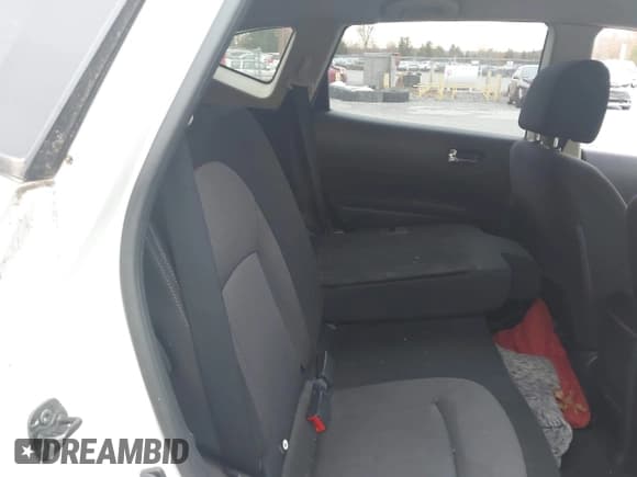 ✅ 2011 Nissan Rogue SV • VIN: JN8AS5MVXBW285747 • Lot: 43640602. Listed on IAAI with 156,923 mi. Free auction sales archive from the USA and detailed vehicle history report at DreamBid. Image 8.