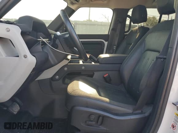 ✅ 2020 Land Rover Defender SE • VIN: SALEP7EU0L2033376 • Lot: 84948565. Wystawiony na Copart z przebiegiem 40 425 mil. Bezpłatny archiwum sprzedaży aukcyjnych z USA i szczegółowy raport historii pojazdu na DreamBid. Zdjęcie 7.