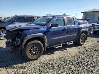 ✅ 2023 Nissan Frontier SV • VIN: 1N6ED1EK8PN672618 • Лот: 82506475. Опубликован ранее на Copart с пробегом 22 442 миль. Бесплатный доступ к архиву аукционных продаж из США и подробный отчёт об истории автомобиля на DreamBid. Изображение 1.