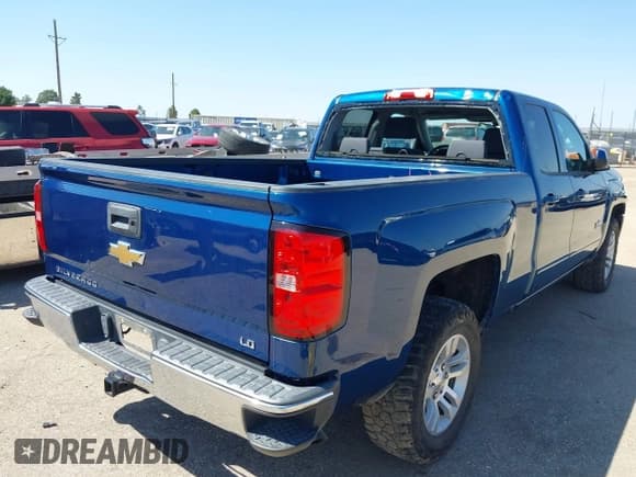 ✅ 2019 Chevrolet Silverado 1500 LT • VIN: 2GCRCPEC8K1123045 • Lot: 42690627. Wystawiony na IAAI z przebiegiem 66 208 mil. Bezpłatny archiwum sprzedaży aukcyjnych z USA i szczegółowy raport historii pojazdu na DreamBid. Zdjęcie 4.