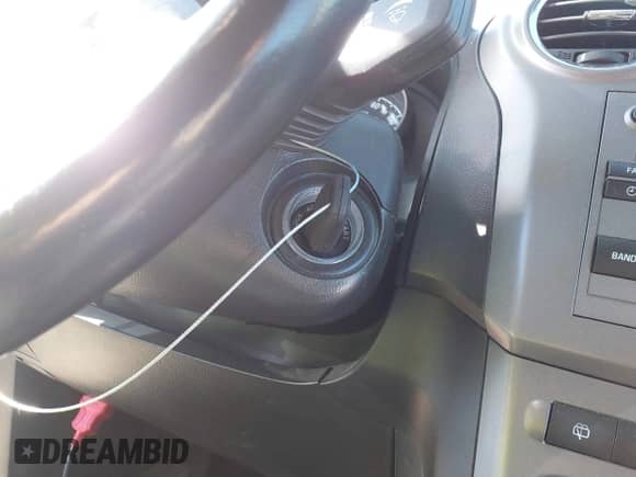 ✅ 2014 Chevrolet Captiva Sport LS • VIN: 3GNAL2EK5ES573713 • Лот: 41286209. Размещён на IAAI с пробегом Не указан миль. Получите бесплатный доступ к архиву аукционных продаж из США и посмотрите подробный отчёт об истории автомобиля на DreamBid. Изображение 11.