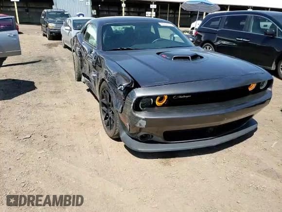 ✅ 2015 Dodge Challenger R/T Scat Pack • VIN: 2C3CDZFJ8FH892853 • Lot: 65788783. Wystawiony na Copart z przebiegiem 36 917 mil. Bezpłatny archiwum sprzedaży aukcyjnych z USA i szczegółowy raport historii pojazdu na DreamBid. Zdjęcie 11.