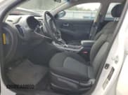 ✅ 2016 Kia Sportage LX • VIN: KNDPBCACXG7865904 • Lot: 85092255. Listed on Copart with 78,337 mi. Free auction sales archive from the USA and detailed vehicle history report at DreamBid. Image 7.