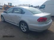 ✅ 2015 Volkswagen Passat S • VIN: 1VWAS7A33FC112747 • Лот: 41808988. Опубликован ранее на IAAI с пробегом 170 381 миль. Бесплатный доступ к архиву аукционных продаж из США и подробный отчёт об истории автомобиля на DreamBid. Изображение 3.