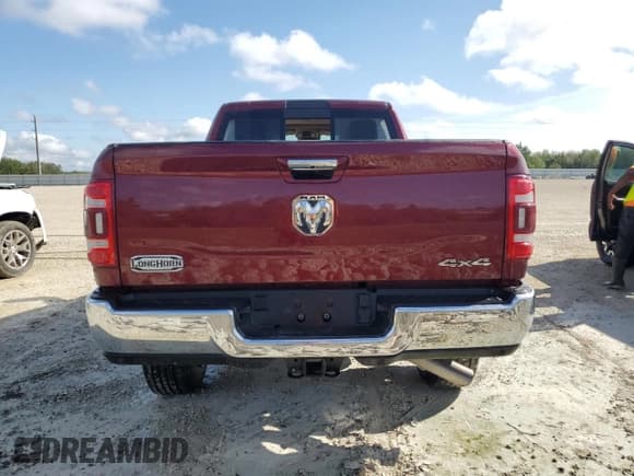 ✅ 2022 Ram 2500 Longhorn • VIN: 3C6UR5GL4NG101511 • Lot: 84820884. Wystawiony na Copart z przebiegiem Nie podano. Bezpłatny archiwum sprzedaży aukcyjnych z USA i szczegółowy raport historii pojazdu na DreamBid. Zdjęcie 6.
