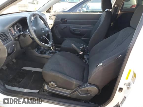 2011 Hyundai Accent GS z VIN KMHCM3AC6BU195847, wystawiony jako Copart lot #66367414 z przebiegiem 107 904 mil mil oraz Szkoda całkowita • Salvage title. Historia ofert i sprzedaży dostępna na DreamBid. Obrazek 7.