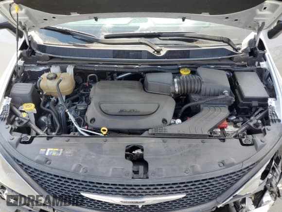 ✅ 2023 Chrysler Voyager LX • VIN: 2C4RC1CG1PR515991 • Лот: 80330515. Опубликован ранее на Copart с пробегом 69 917 миль. Бесплатный доступ к архиву аукционных продаж из США и подробный отчёт об истории автомобиля на DreamBid. Изображение 12.