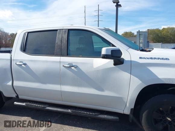 ✅ 2019 Chevrolet Silverado 1500 LT • VIN: 1GCPWCEK4KZ167825 • Lot: 43790842. Wystawiony na IAAI z przebiegiem 150 517 mil. Bezpłatny archiwum sprzedaży aukcyjnych z USA i szczegółowy raport historii pojazdu na DreamBid. Zdjęcie 13.