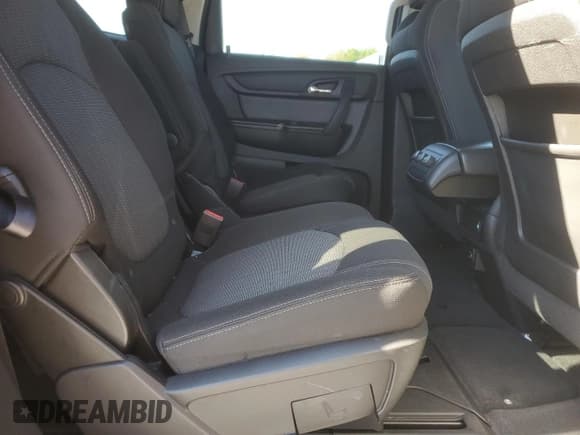 ✅ 2017 Chevrolet Traverse LT • VIN: 1GNKRGKD3HJ330882 • Lot: 87024525. Wystawiony na Copart z przebiegiem Nie podano. Bezpłatny archiwum sprzedaży aukcyjnych z USA i szczegółowy raport historii pojazdu na DreamBid. Zdjęcie 11.