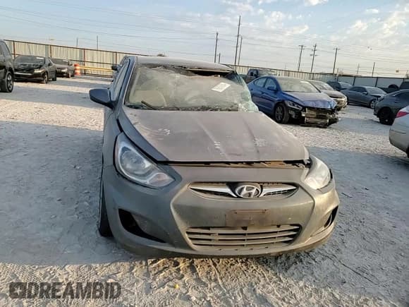 ✅ 2014 Hyundai Accent GLS • VIN: KMHCT4AE5EU642618 • Лот: 75657664. Опубликован ранее на Copart с пробегом Не указан. Бесплатный доступ к архиву аукционных продаж из США и подробный отчёт об истории автомобиля на DreamBid. Изображение 11.