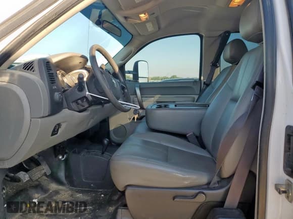 ✅ 2013 Chevrolet Silverado 2500HD • VIN: 1GB2KVCG1DZ378522 • Лот: 72003515. Опубликован ранее на Copart с пробегом 103 373 миль. Бесплатный доступ к архиву аукционных продаж из США и подробный отчёт об истории автомобиля на DreamBid. Изображение 7.