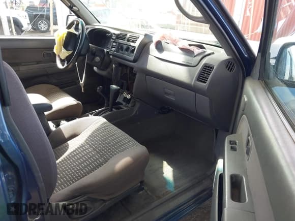 ✅ 2000 Nissan Xterra XE • VIN: 5N1ED28Y8YC529119 • Лот: 42560014. Опубликован ранее на IAAI с пробегом 288 017 миль. Бесплатный доступ к архиву аукционных продаж из США и подробный отчёт об истории автомобиля на DreamBid. Изображение 5.